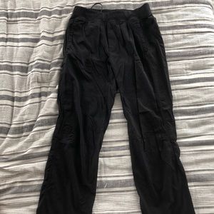 Men’s black lulu pants